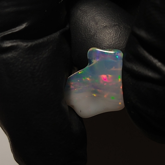 Spectacular Natural Opal With Rate Pattern - Picture 15 of 16